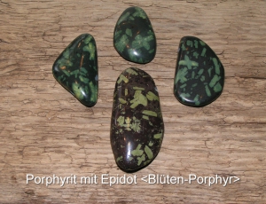 Porphyrit-mit-Epidot-Blüten-Porphyr-