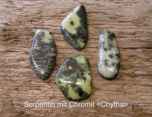 Serpentin-mit-Chromit-Chytha-